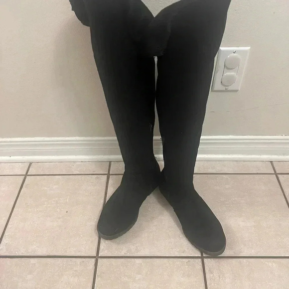 LA CHATEAU Knee high boots - Picture 3 of 6